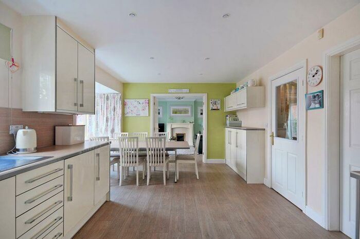 5 Bedroom Detached House For Sale In Pickard Crescent, Richmond, Sheffield, S13