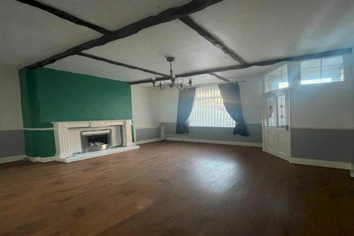 2 Bedroom Property To Rent In Briercliffe, Burnley BB10