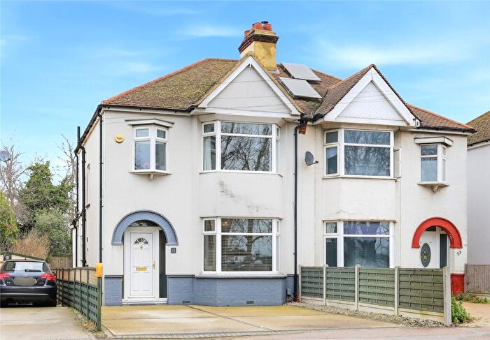 3 Bedroom Semi Detached House For Sale In Eastern Avenue, Southend-on-Sea, Essex, SS2