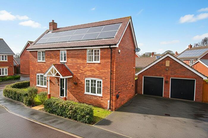 4 Bedroom Detached House For Sale In Orion Drive, Hampden View, Norwich, NR5