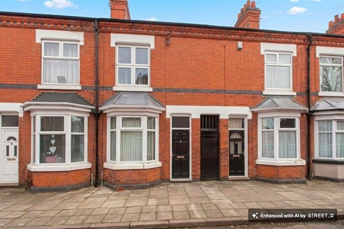 3 Bedroom Terraced House To Rent In Richmond Avenue, Leicester, LE2