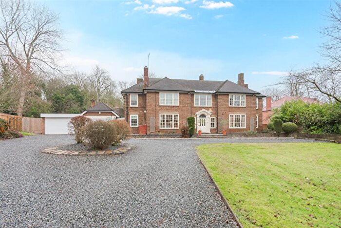 5 Bedroom Detached House For Sale In Bath Lane, Moira, DE12