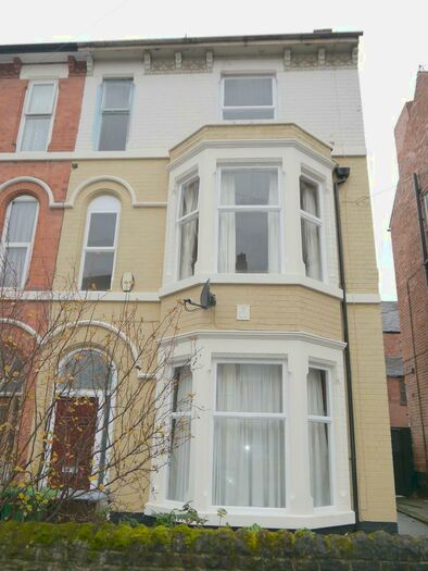 5 Bedroom Semi-Detached House To Rent In Burford Road, Forest Fields, NG7