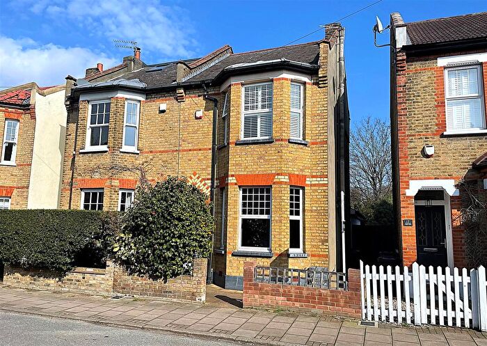 3 Bedroom Semi Detached House For Sale In Bromley Gardens, Shortlands, BR2