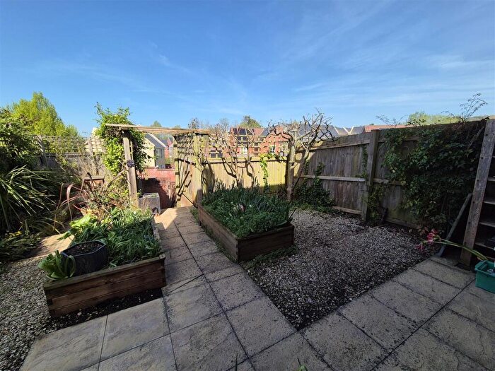 3 Bedroom Semi Detached House For Sale In Lister Road, Dursley, GL11