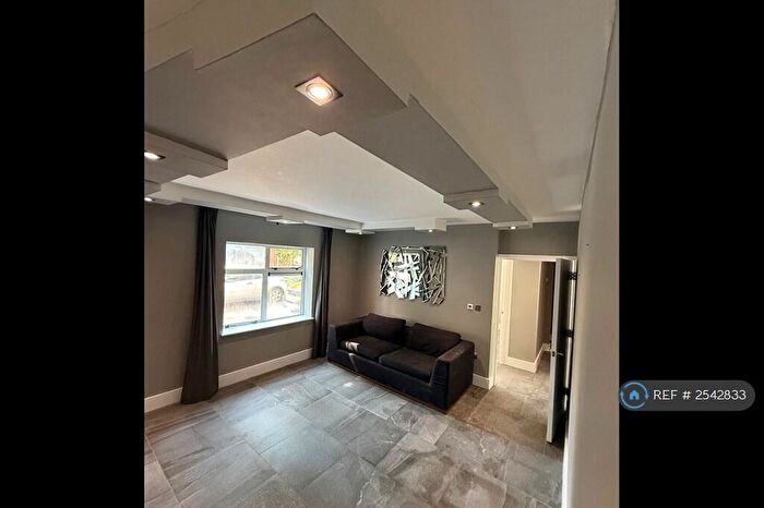 1 Bedroom Flat To Rent In Casson Street, London, E1