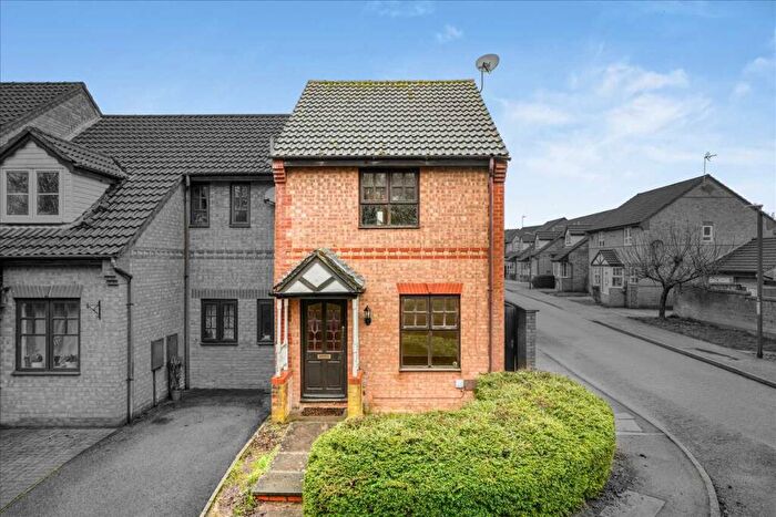 2 Bedroom End Of Terrace House For Sale In Greenside Hill, Emerson Valley, Milton Keynes, MK4