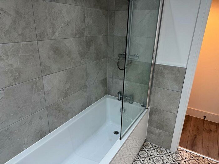 1 Bedroom Apartment To Rent In North Street, Rochford, SS4