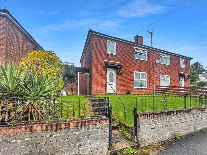 3 Bedroom Semi Detached House For Sale In Heol Celyn, Hengoed, CF82