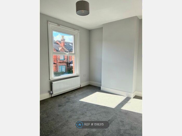 3 Bedroom Terraced House To Rent In Kings Rd, Reading, RG4