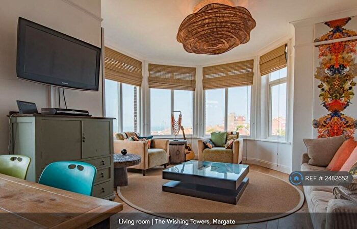 3 Bedroom Maisonette To Rent In Wishing Tower Apartments, Cliftonville, Margate, CT9