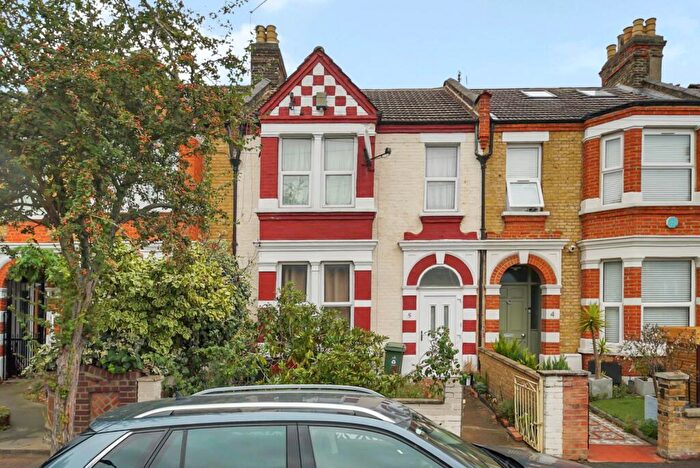 3 Bedroom House For Sale In Salisbury Road, London, E10