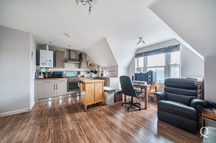 1 Bedroom Flat For Sale In Unity Street, Sittingbourne, Kent, ME10