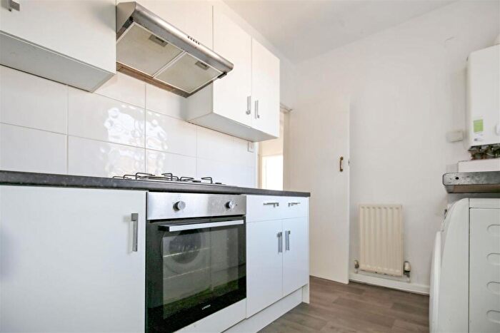 1 Bedroom Apartment To Rent In Granville Court, Jesmond, Newcastle Upon Tyne, NE2