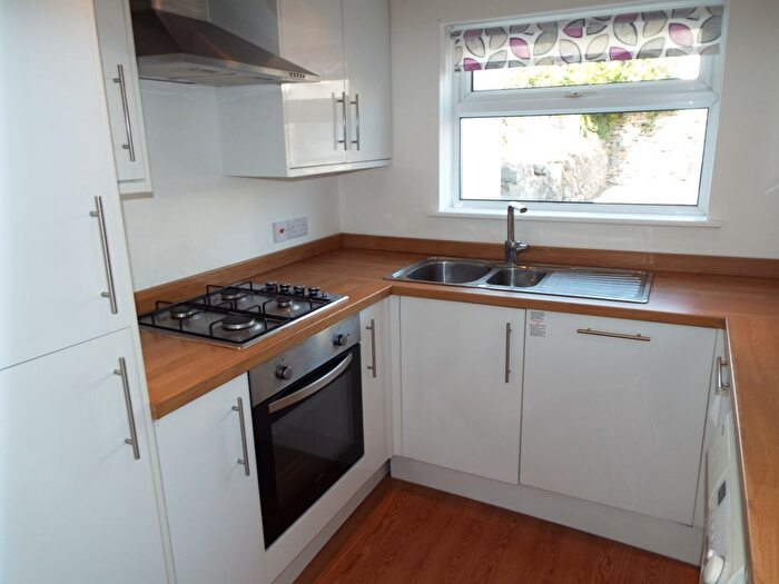 2 Bedroom Property To Rent In Treharris Street, Cardiff, CF24