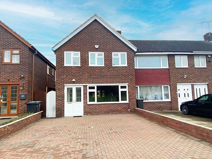 3 Bedroom Semi-Detached House To Rent In Beaumont Drive, Northfleet, Gravesend, Kent, DA11