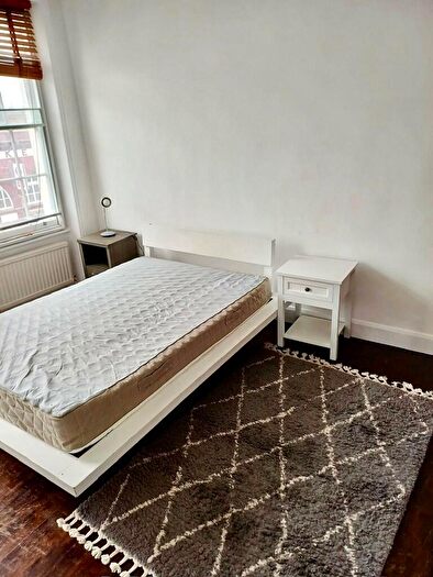 2 Bedroom Apartment To Rent In Kentish Town Road, London, NW5
