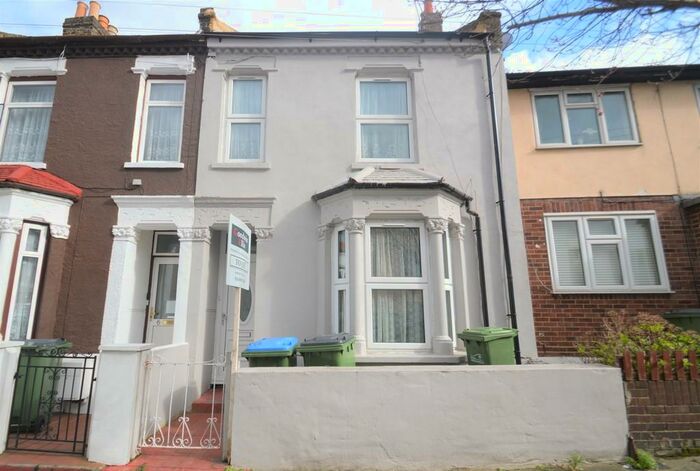 3 Bedroom Terraced House To Rent In Garibaldi Street, Plumstead, London, SE18