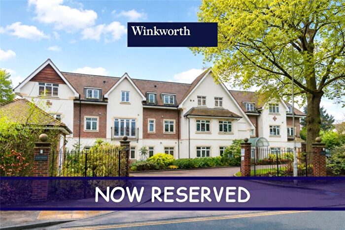 2 Bedroom Apartment To Rent In Station Road, Beaconsfield, Buckinghamshire, HP9