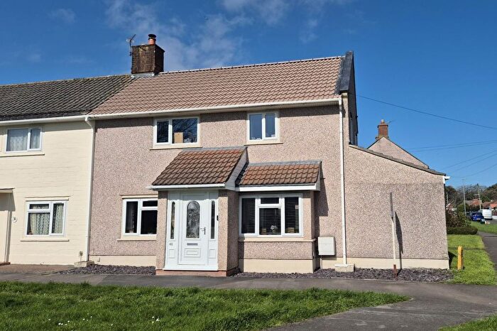 4 Bedroom End Of Terrace House For Sale In Westbourne Avenue, Clevedon, North Somerset, BS21
