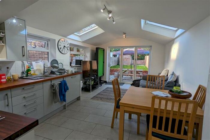 5 Bedroom Terraced House To Rent In Magdalen Road, Cowley, East Oxford, Oxford, OX4