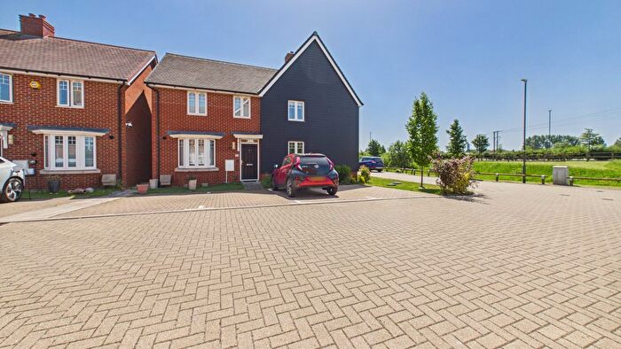 3 Bedroom Semi-Detached House For Sale In Chaff Road, Broughton, Aylesbury, Buckinghamshire, HP22