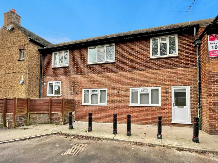 2 Bedroom Property To Rent In Rickmansworth Lane, Chalfont St Peter, Gerrards Cross, SL9