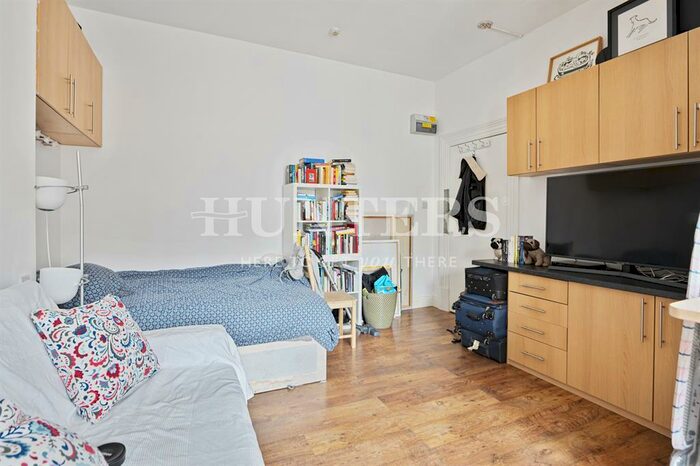 Studio To Rent In Quex Road, London, NW6