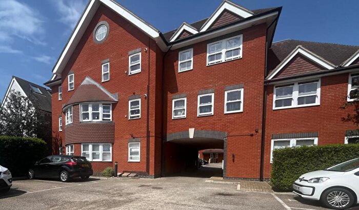 2 Bedroom Flat To Rent In London Road, Cheam, Sutton, SM3