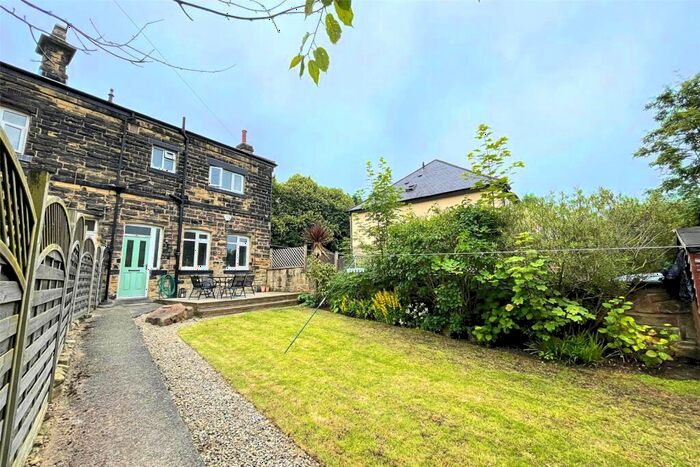 2 Bedroom Semi-Detached House To Rent In Lambert Avenue, Roundhay, LS8