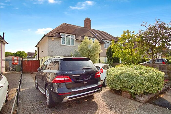 4 Bedroom Semi-Detached House For Sale In Heath Way, Erith, DA8
