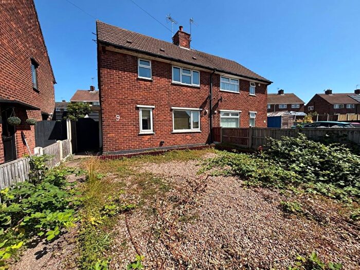 2 Bedroom Semi-Detached House For Sale In Oak Avenue Shirebrook, Mansfield, Nottinghamshire, NG20