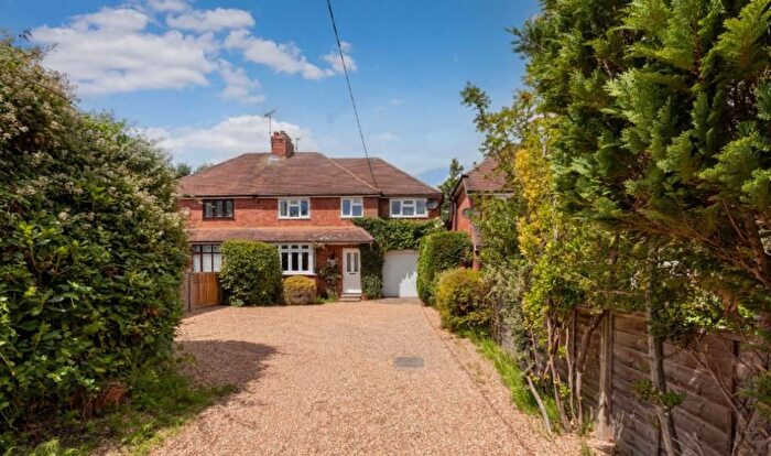 4 Bedroom Semi-Detached House For Sale In Fernbank Road, Ascot, SL5