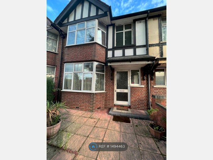 4 Bedroom Terraced House To Rent In Horn Lane, London, W3