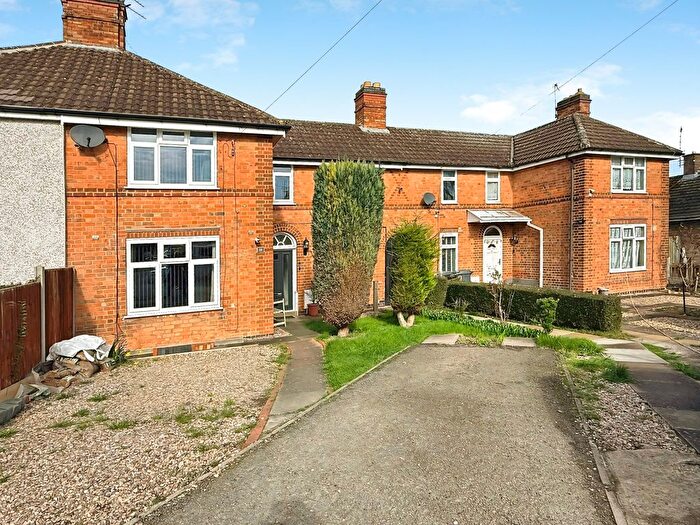 3 Bedroom Terraced House For Sale In The Littleway, Rowlatts Hill, Leicester, LE5