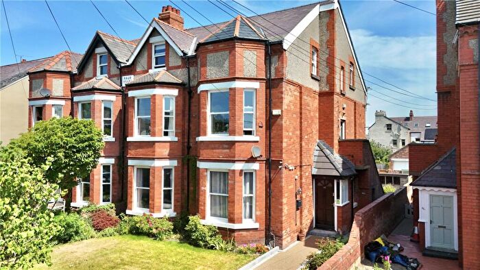 3 Bedroom Apartment For Sale In Queens Road, Hoylake, Wirral, Merseyside, CH47