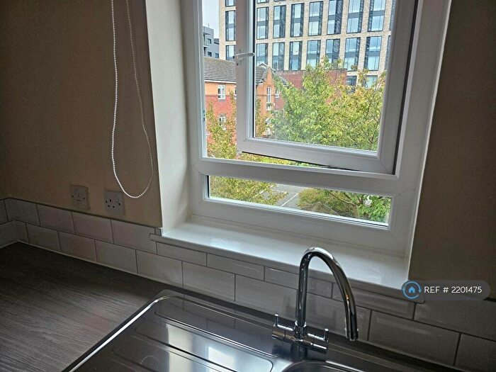 2 Bedroom Flat To Rent In Highfield Street, Liverpool, L3