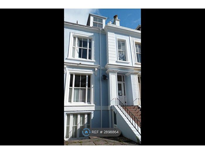 Studio To Rent In Woodlane Crescent, Falmouth, TR11