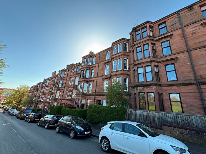 2 Bedroom Flat To Rent In Thornwood Drive, Partick, Glasgow, G11