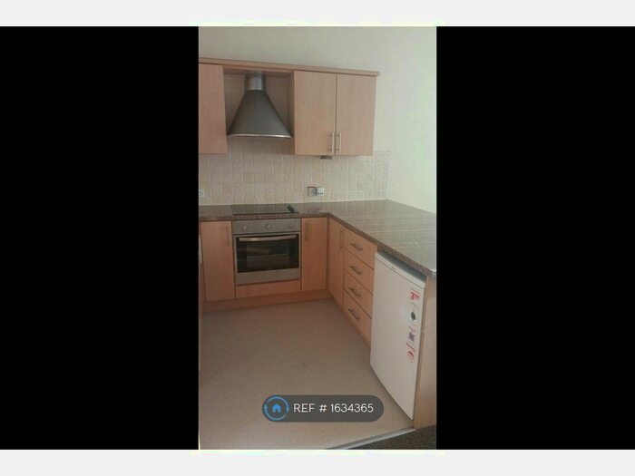 1 Bedroom Flat To Rent In Queen Street, Blackburn, BB6