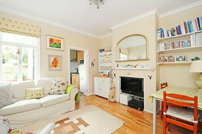 1 Bedroom Flat For Sale In Holmesdale Road, Highgate, London, N6