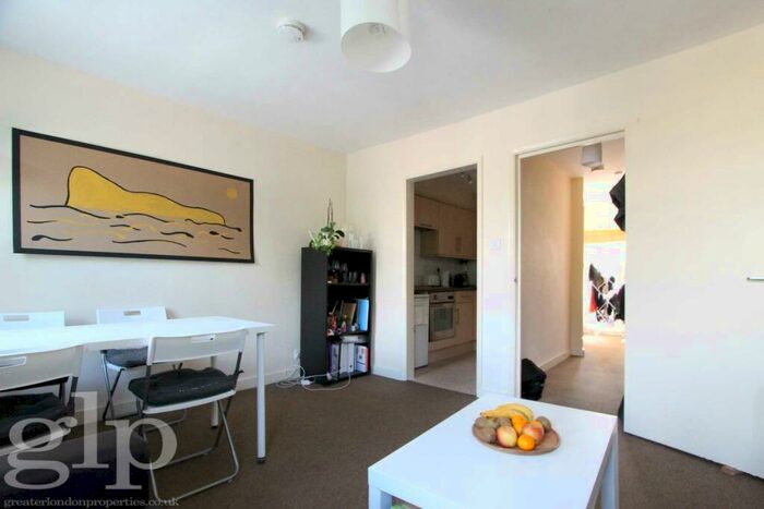 1 Bedroom Flat To Rent In Caledonian Road, Islington, N1