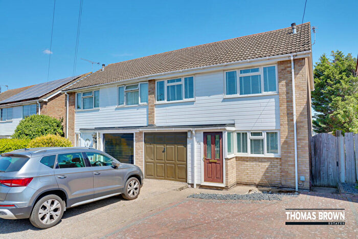 3 Bedroom Semi Detached House For Sale In Tilbury Close, Orpington, BR5