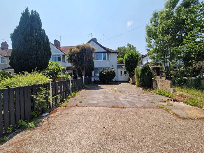 2 Bedroom Terraced House To Rent In Uxbridge Road, Feltham, TW13