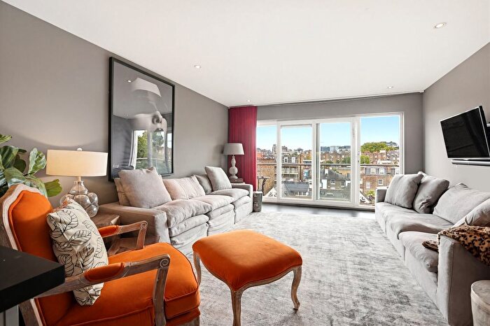 2 Bedroom Flat For Sale In Hereford Road, Westbourne Park, W2