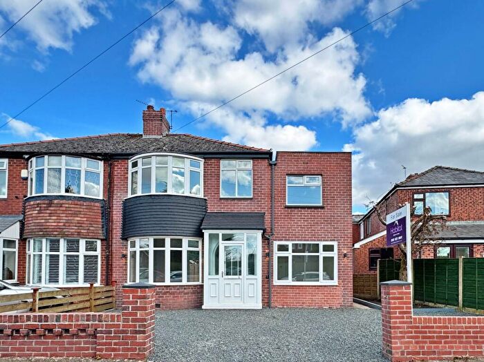 4 Bedroom Semi Detached House For Sale In Edward Road, Shaw, OL2