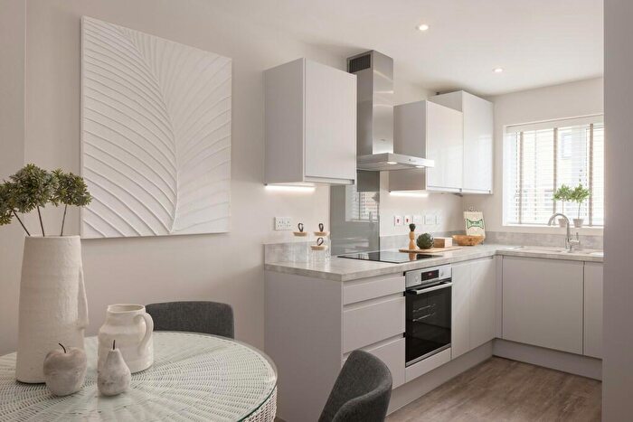 3 Bedroom End Of Terrace House For Sale In Donald Campbell Way, Off Buckler Ride, Crowthorne, RG45