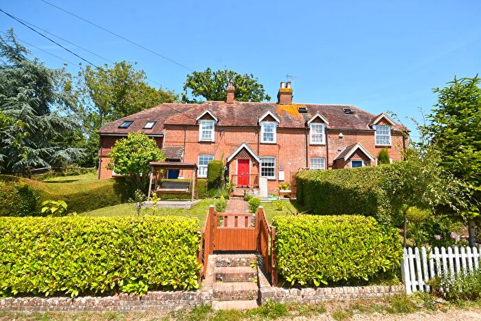 3 Bedroom Cottage To Rent In Beech Rd, Newenden, Cranbrook, Kent, TN18