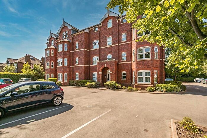 2 Bedroom Flat To Rent In Albany Court, Broad Road, Sale, M33