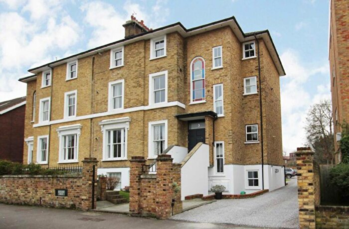 Studio To Rent In Uxbridge Road, Kingston, KT1